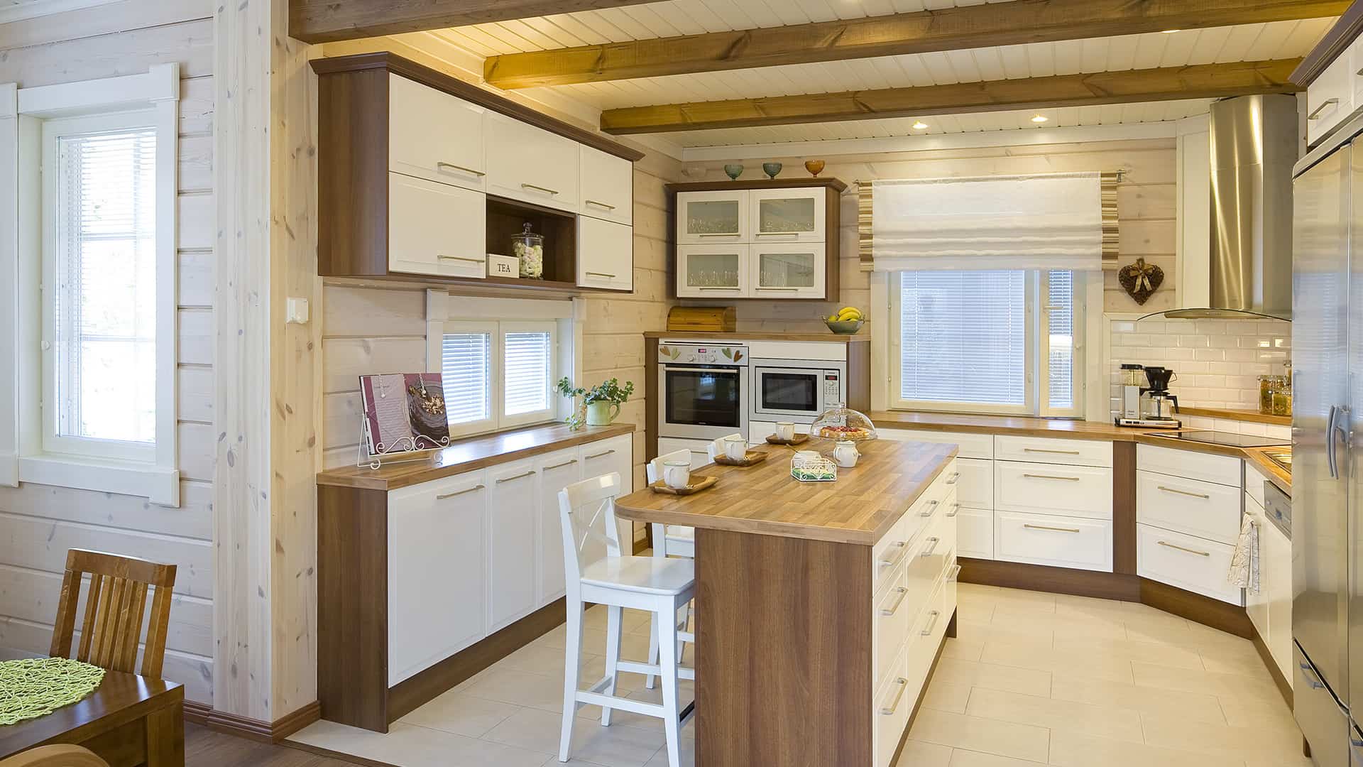 Дом из бруса 15×11 м Дом из бруса 15×11 м